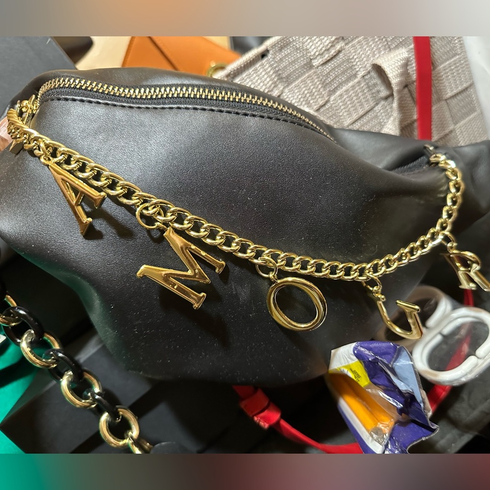 ASOS pouch bag go hardware fairly new color black